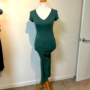 YFB Short Sleeve midi Dress with draping & Rusching, Size S light Hunter Green
